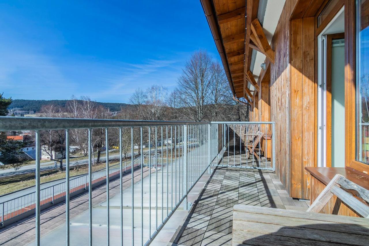 ليبنو ناد فلتافو Rezidence Club Canada Lipno Sauna Wifi Parking المظهر الخارجي الصورة