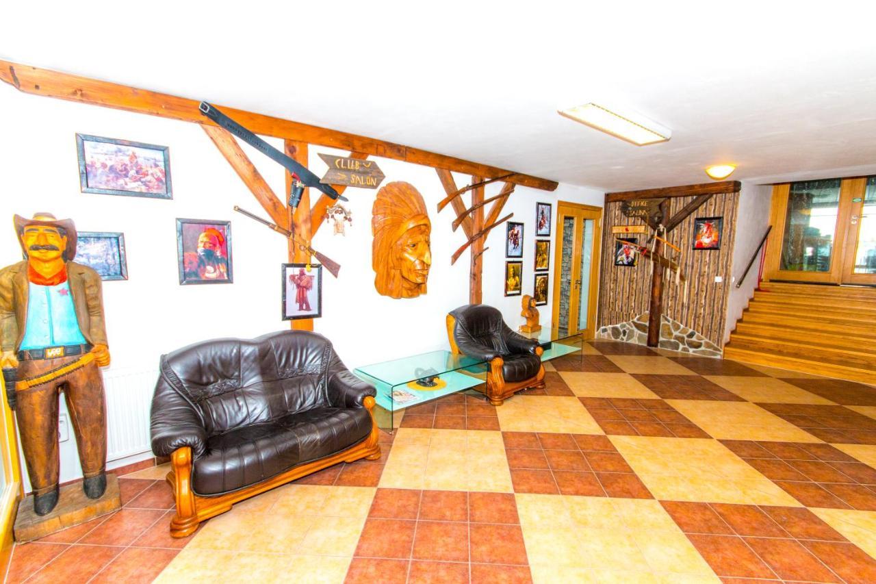 ليبنو ناد فلتافو Rezidence Club Canada Lipno Sauna Wifi Parking المظهر الخارجي الصورة